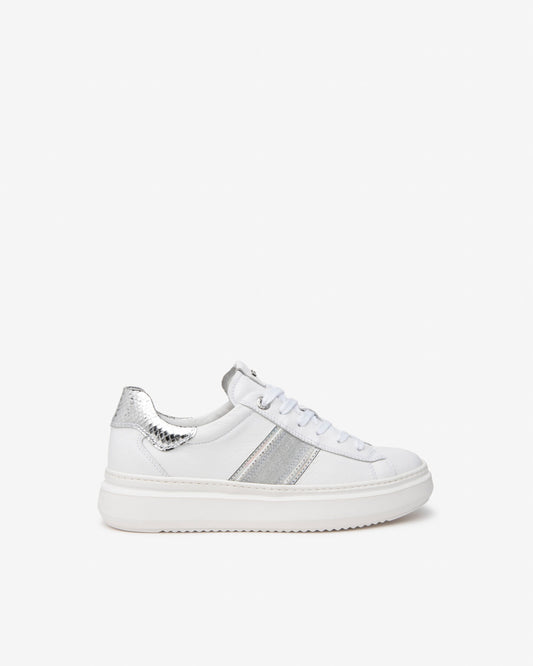 NeroGiardini Sneakers donna in pelle. Colore Bianco. Art. E409919D