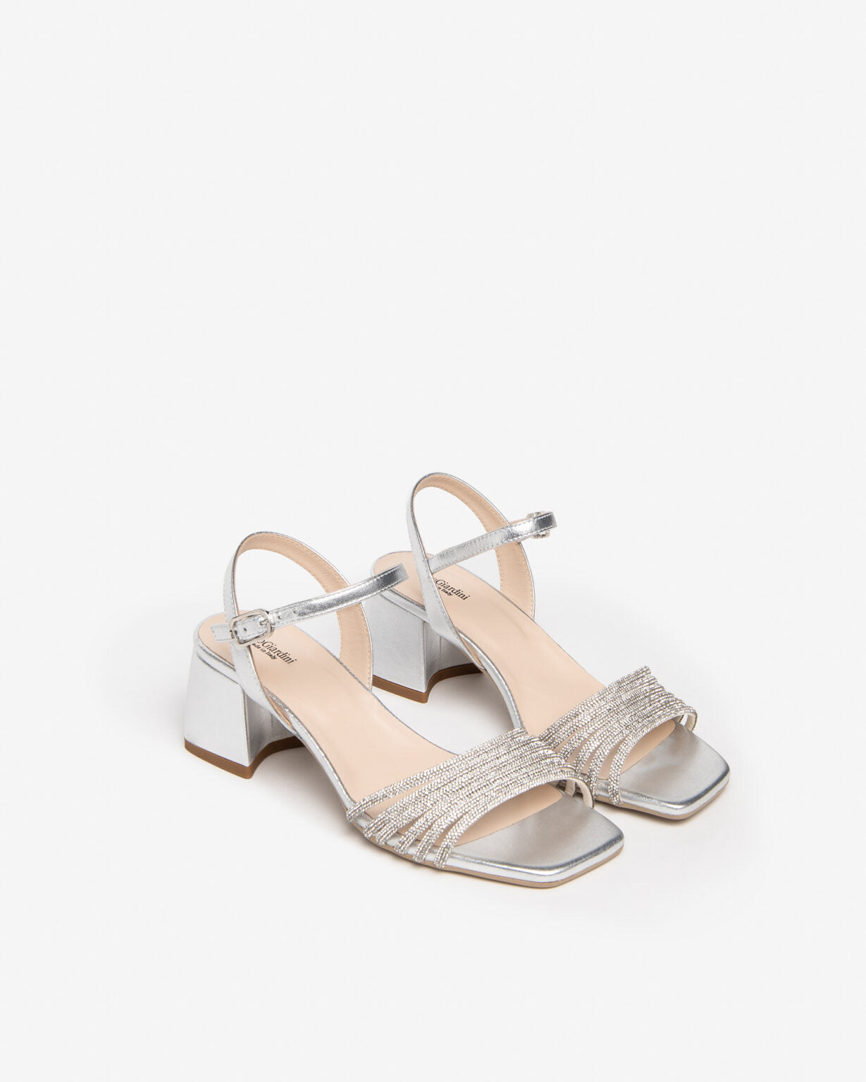 NeroGiardini Sandali donna in pelle
Variante 700 | Colore Argento Art.E410260D