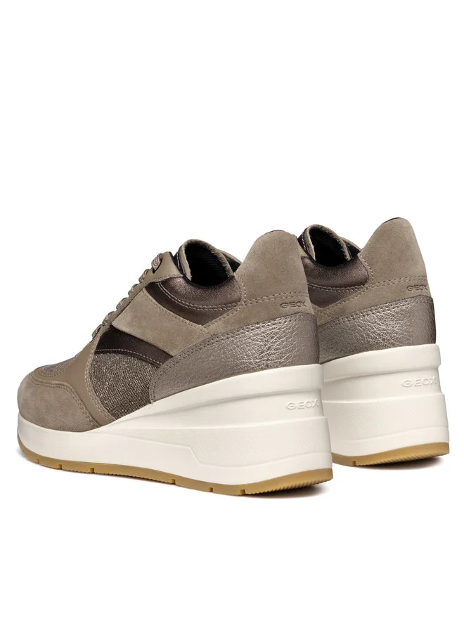 Geox
Sneakers D Zosma D368LA 0LY22 C6029 Beige