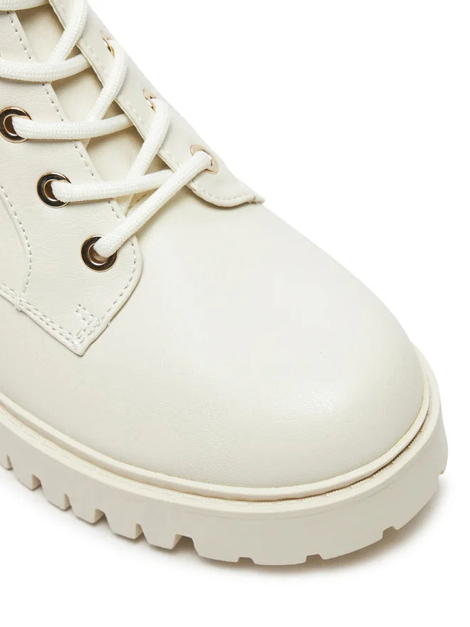 Guess
Stivaletti Olsy FLFOLS ELE10 Beige